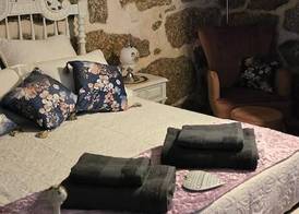 Rustic Retreat-Country House 4