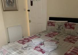 Acer Lodge Guest House 5