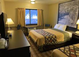 Super 8 by Wyndham Eau Claire WI 4