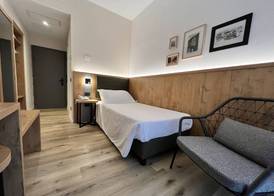Hotel America 2