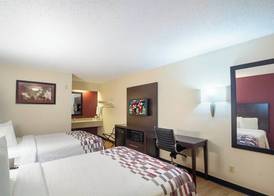 Red Roof Inn Cincinnati East - Beechmont 5