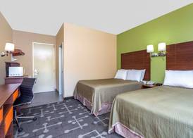 Howard Johnson by Wyndham Athens 5