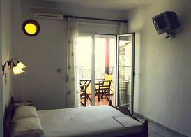 Hotel Papagalos 3