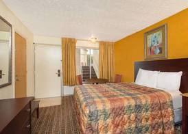 Days Inn by Wyndham Chester 5
