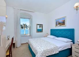 Hotel Adriana 4