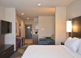 Holiday Inn Express & Suites OKLAHOMA CITY MID - ARPT AREA by IHG 5