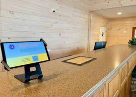 Quality Inn & Suites Mackinaw City Beachfront 5