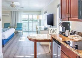 Tween Waters Island Resort & Spa 5