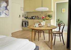 Apēron Apartment Hotel 3