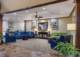 Comfort Suites Marshall 3