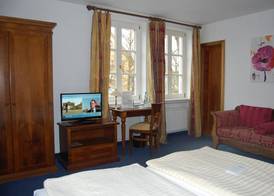 Hotel Königin Olga 3