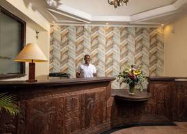 Sentrim Castle Royal Hotel 2