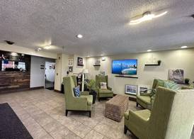 Days Inn by Wyndham Great Lakes Naval Base 2