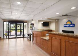 Days Inn by Wyndham Jacksonville Airport 2