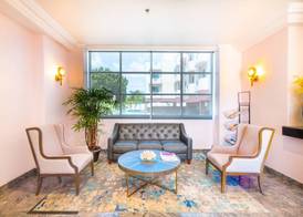 Days Inn by Wyndham Santa Monica 5