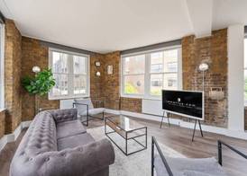 Spacious & bright oasis in Old Street 4