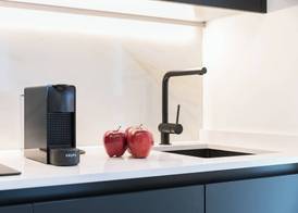 Feelathome Waldorf Suites Apartments 5