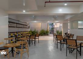 iHotel Uptown BGC 2