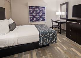 Best Western Plus Wilkes Barre-Scranton Airport Hotel 4