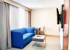 Holiday Inn Express & Suites FRAZIER PARK by IHG 5