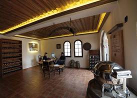 Vinifera Vineyards Hotel 3