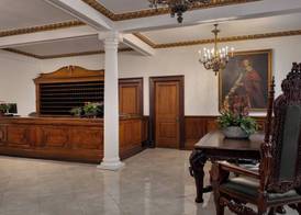 Le Richelieu Hotel in the French Quarter 2