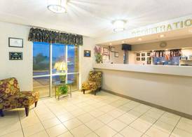 Days Inn by Wyndham Richmond 2