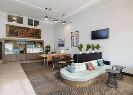 Holiday Inn Victoria - Elk Lake by IHG 2