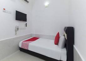 OYO 414 Adiff Palace Hotel 3