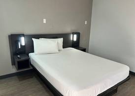 Motel 6 Lakeland, FL 5