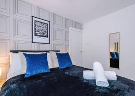 House Sleeps 7 with Garden and Free Parking 5