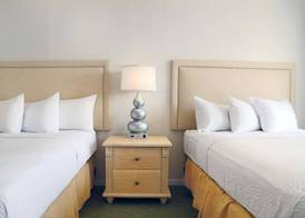 Seabonay Oceanfront Motel 4