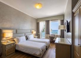 B&B HOTEL Diano Marina Palace 2