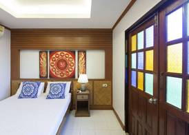 Little Home Guesthouse 5