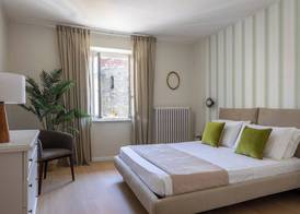 Lucca Old Town Apartment 4