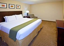 Holiday Inn Express & Suites ANDERSON by IHG 3