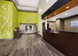 Sleep Inn & Suites Valdosta Mall Area 2