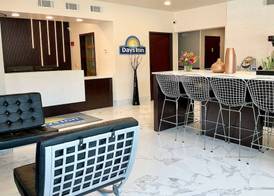 Days Inn by Wyndham Arlington 4