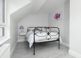 Godfrey Mews 2