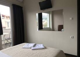 Pella Inn Hostel 4