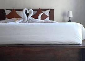 Bale Lumbung Bungalows 4