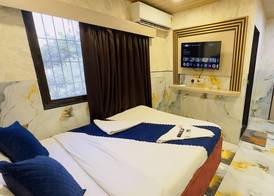 Hotel Newyork by Stayzy Rooms 3