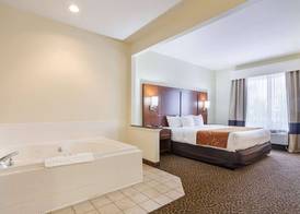 Quality Suites Springdale West I-49 5