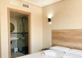 HOTEL LA MARINA 3