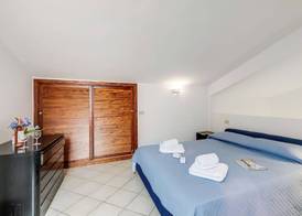 Il Borgo 2/15 700m From The Beach 2