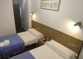 Hostal Cruce 4