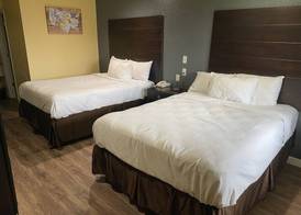 Woodridge Inn and Suites 3