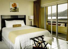 Horizon View Beach Hotel 4
