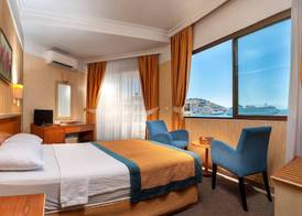 Palm Hotel 3