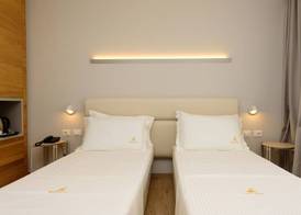 Navy Hotel 5